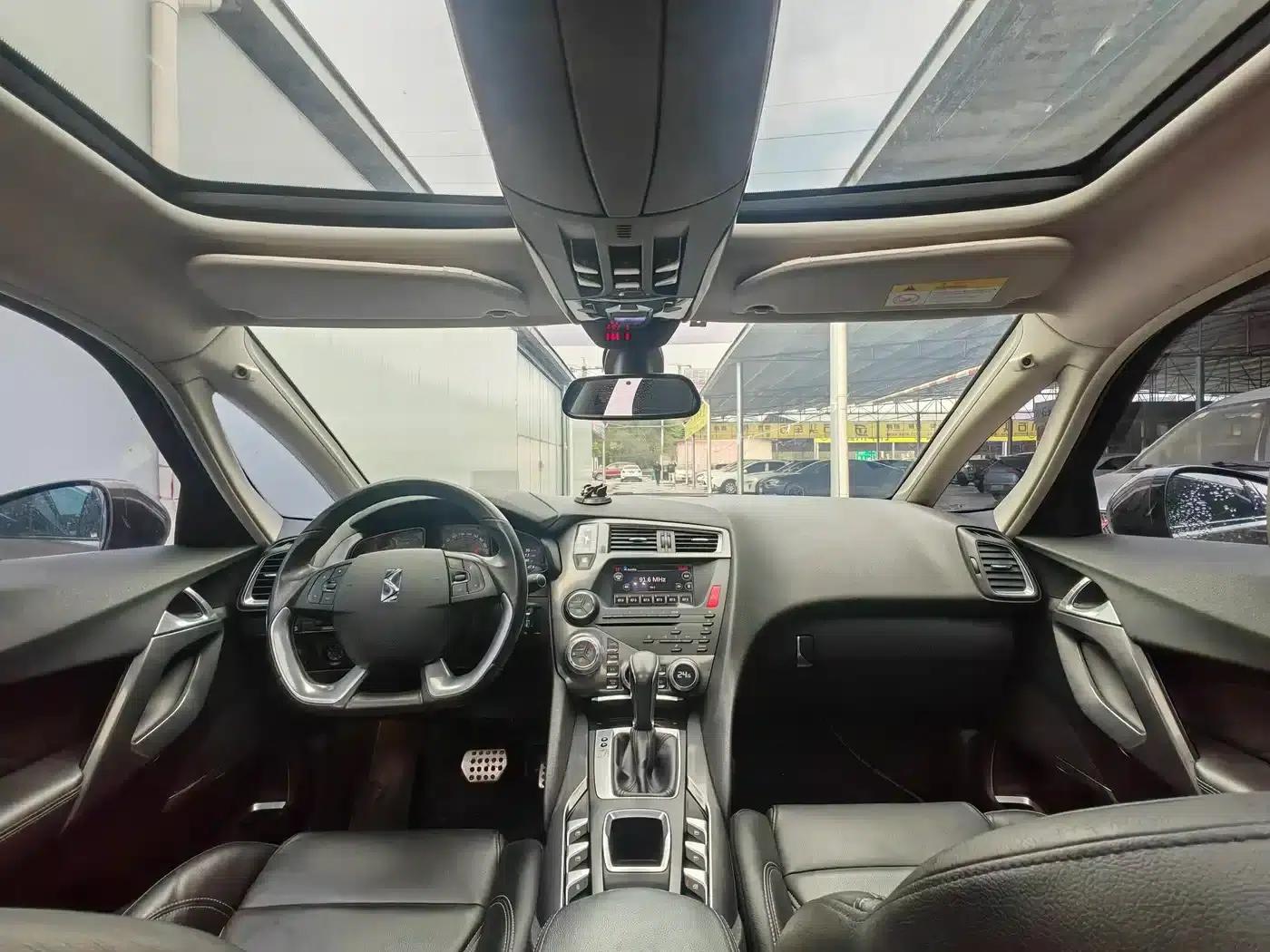 DS 5 2013 1.6T Luxury Edition THP200 — миниатюра 7