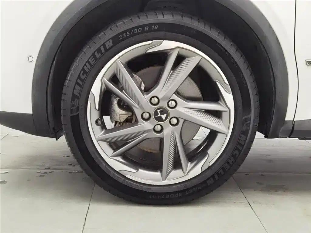 DS 7 2018 45THP Rivoli Pioneer Edition — миниатюра 17