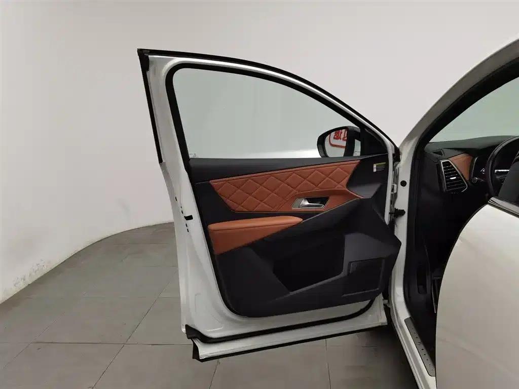 DS 7 2018 45THP Rivoli Pioneer Edition — миниатюра 8