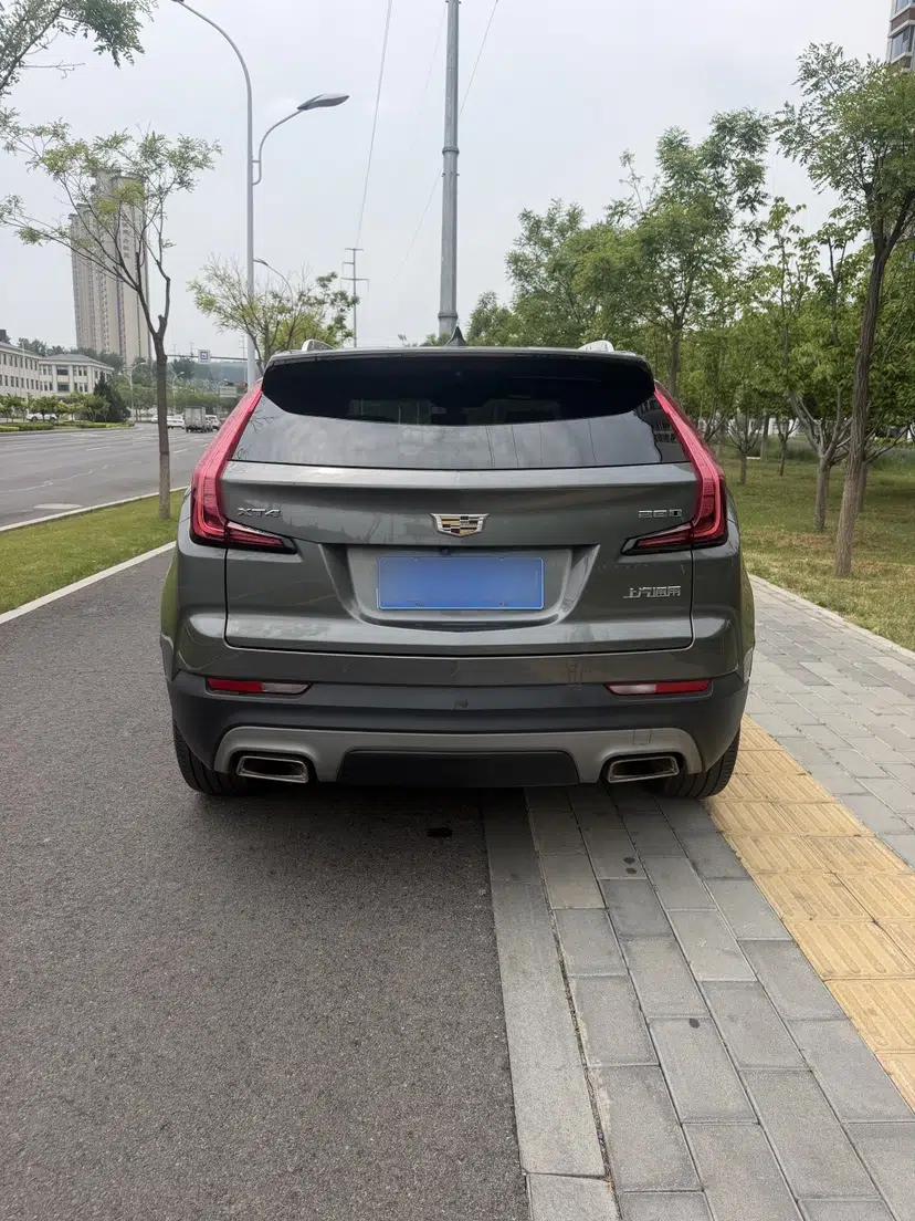Cadillac XT4 2018 28T Two-Wheel Drive Leading Version — миниатюра 6