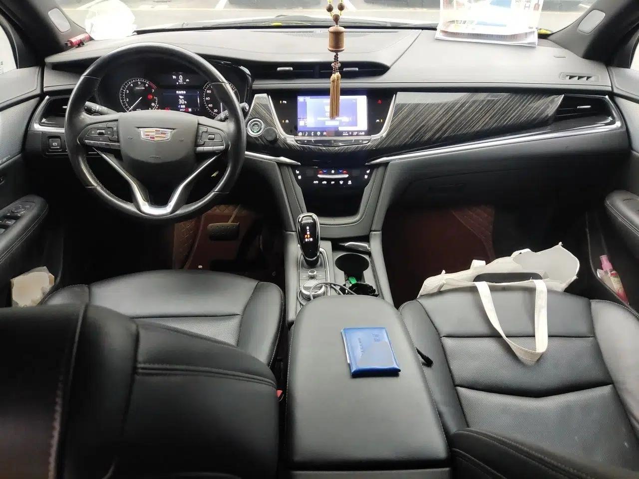 Cadillac XT6 2022 2.0T Six-Seater Four-Wheel Drive Luxury Version — миниатюра 10