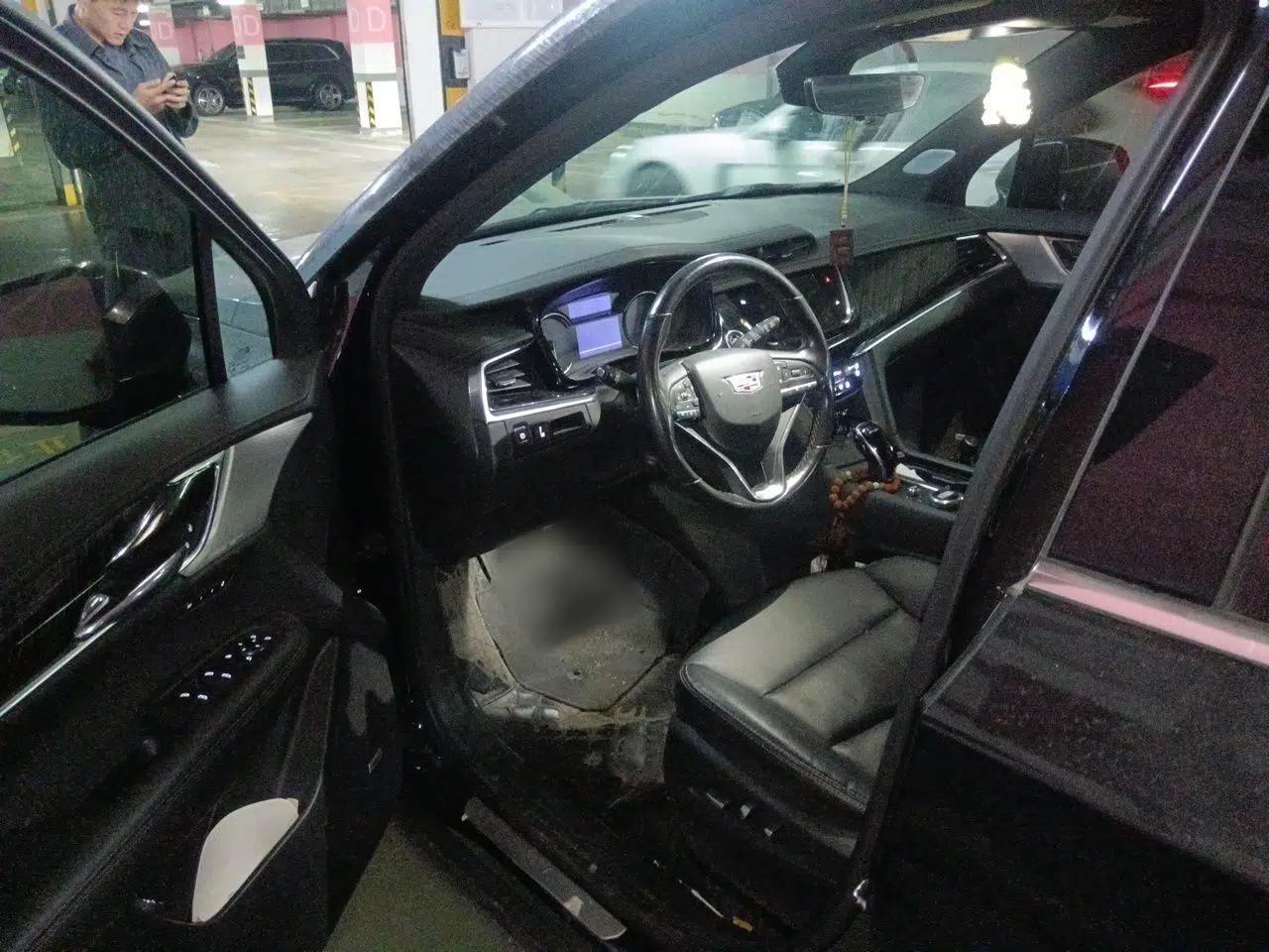 Cadillac XT6 2021 28T Six-Seater Four-Wheel-Drive Luxury Version — миниатюра 17