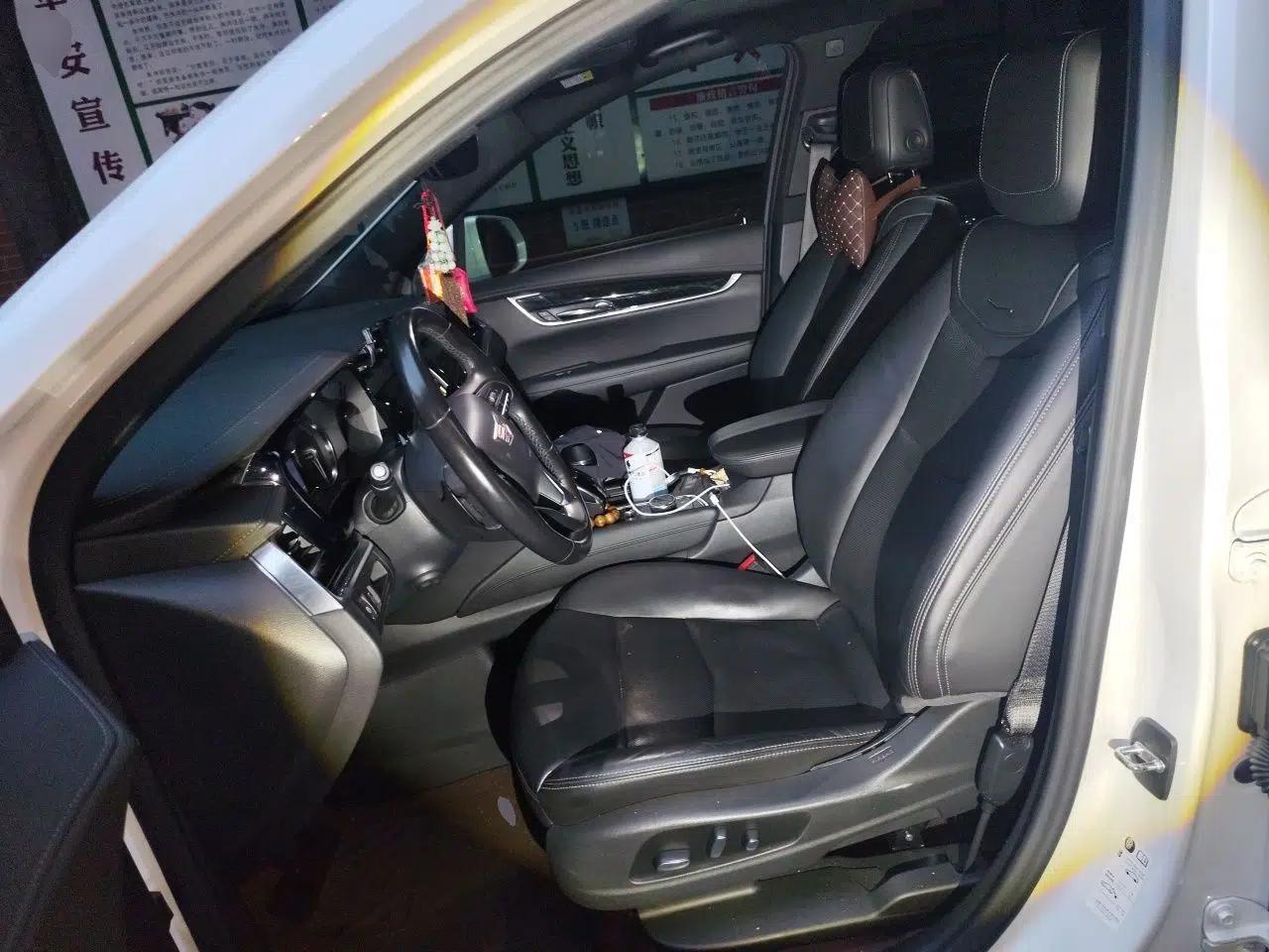 Cadillac XT6 2020 28T Six-Seater Four-Wheel-Drive Luxury Version — миниатюра 16