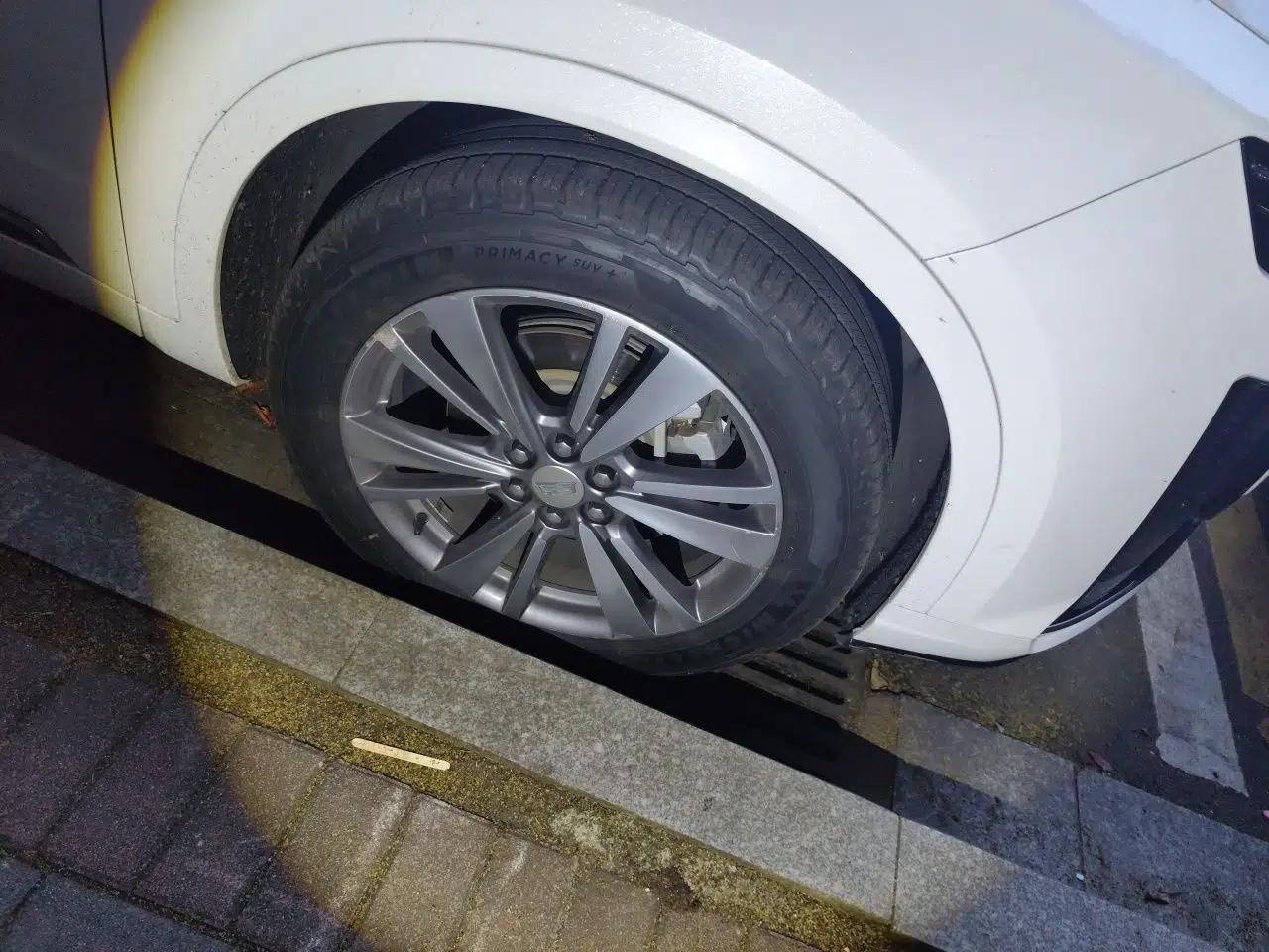 Cadillac XT6 2020 28T Six-Seater Four-Wheel-Drive Luxury Version — миниатюра 8