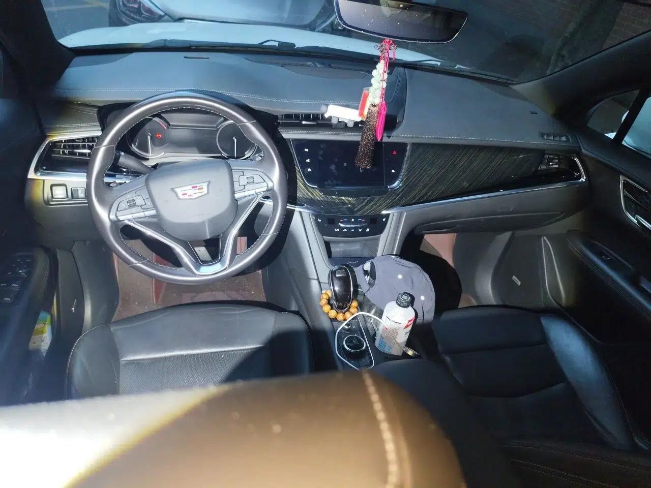 Cadillac XT6 2020 28T Six-Seater Four-Wheel-Drive Luxury Version — миниатюра 10