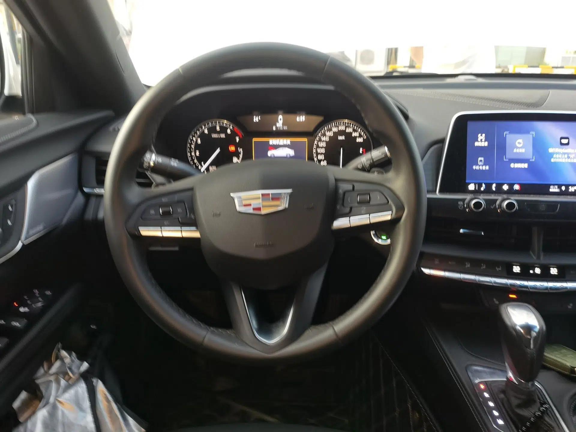 Cadillac CT4 2021 28T Luxury Model — миниатюра 11