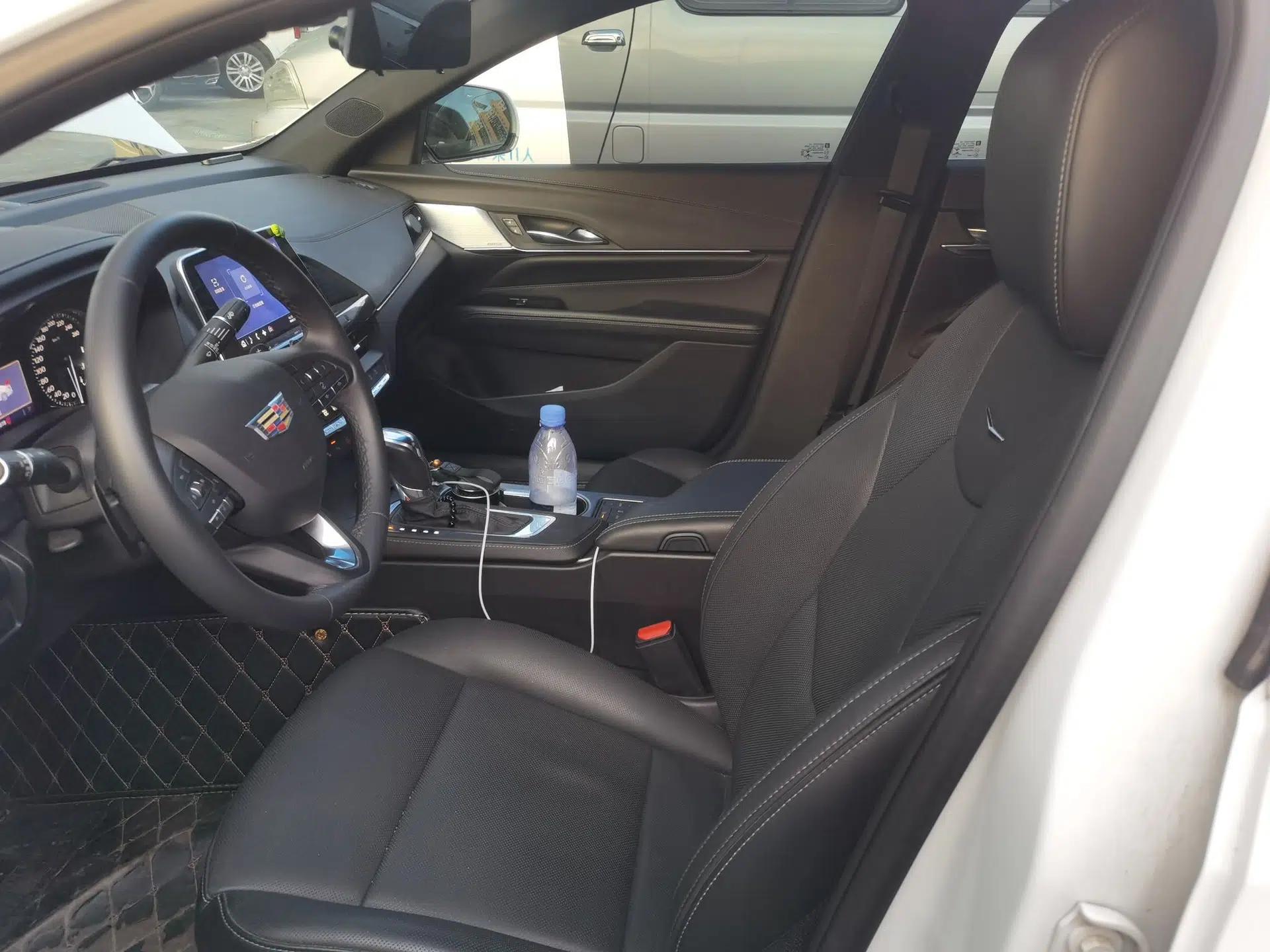 Cadillac CT4 2021 28T Luxury Model — миниатюра 16