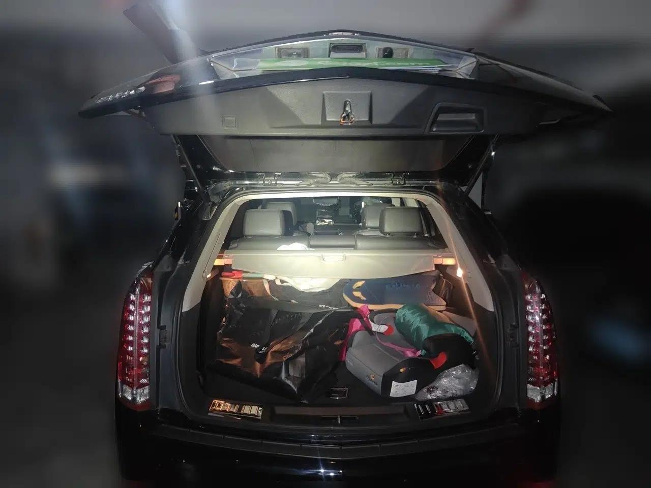 Cadillac SRX 2015 3.0L Comfort Version — миниатюра 16