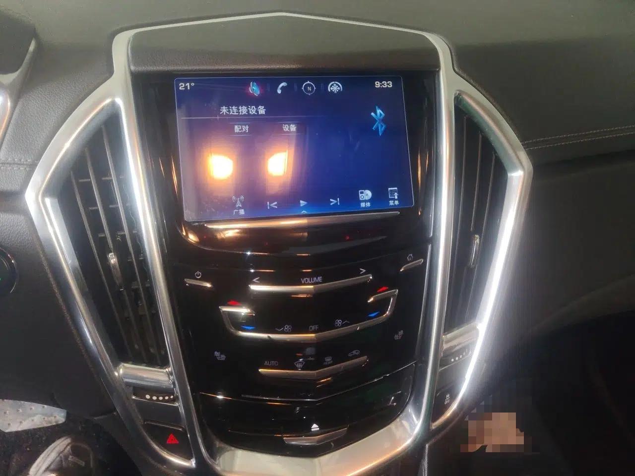 Cadillac SRX 2013 3.0L Elite Model — миниатюра 14