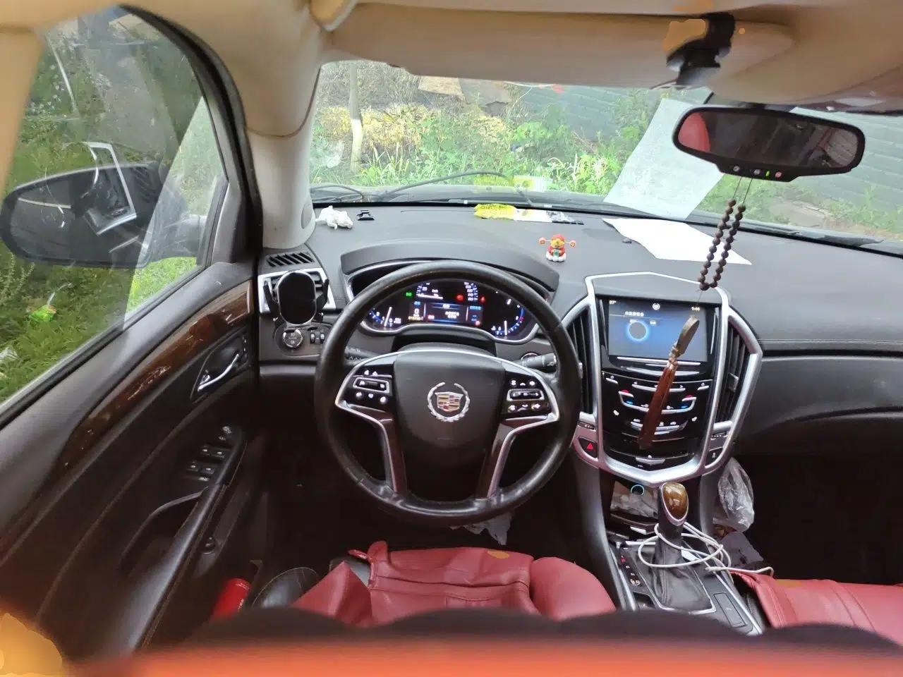 Cadillac SRX 2013 3.0L Elite Model — миниатюра 11