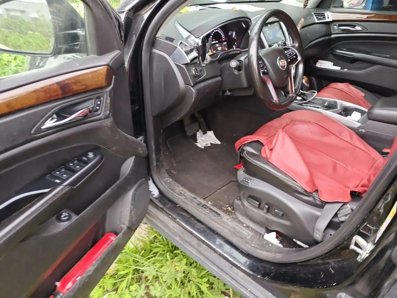 Cadillac SRX 2013 3.0L Elite Model — миниатюра 17