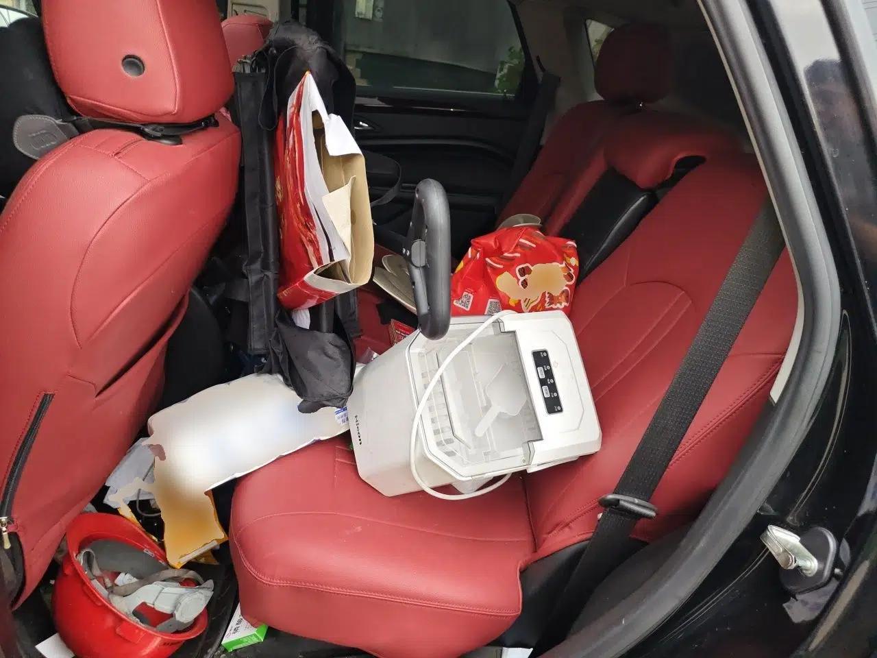 Cadillac SRX 2013 3.0L Elite Model — миниатюра 18