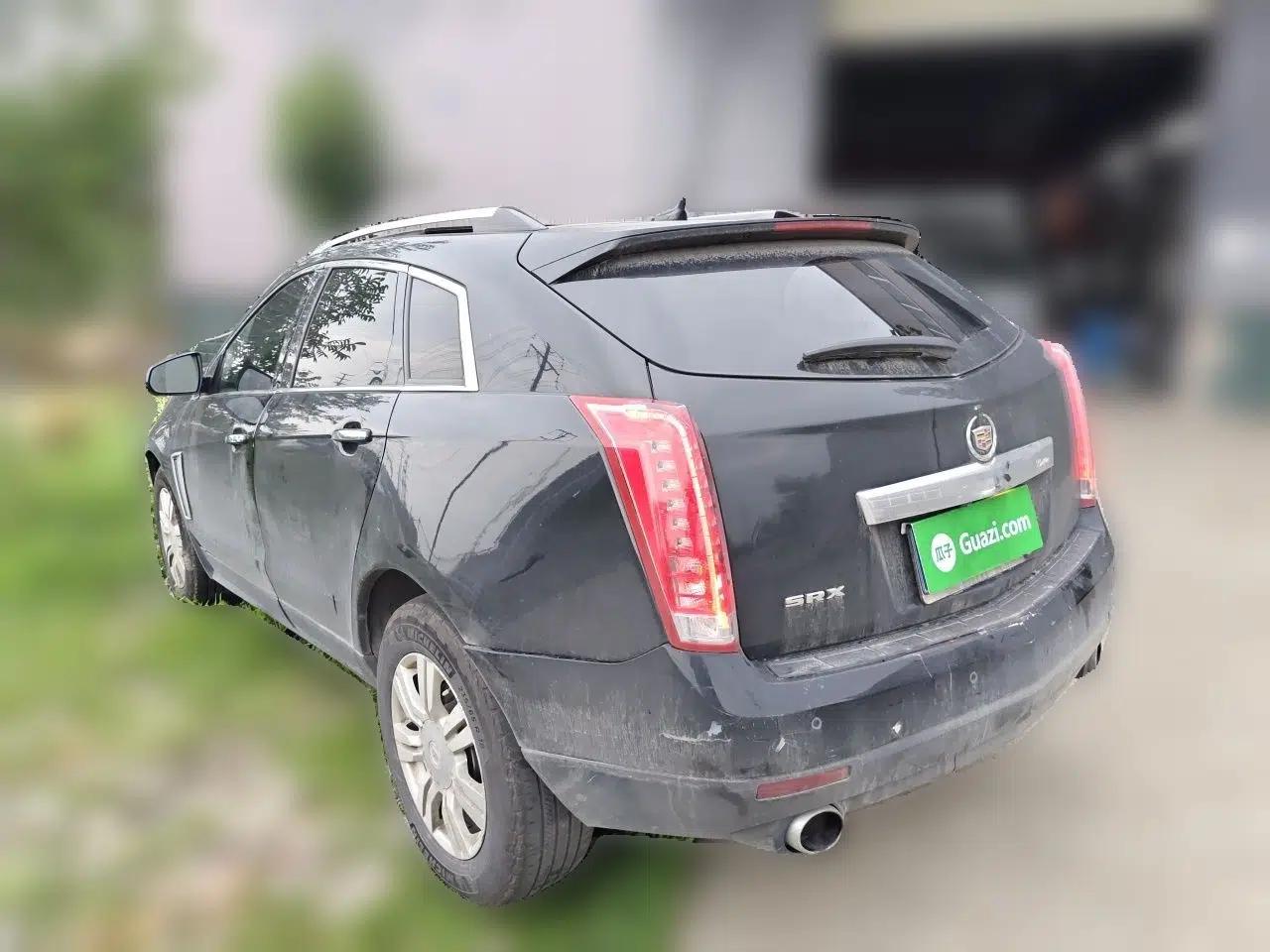 Cadillac SRX 2013 3.0L Elite Model — миниатюра 4