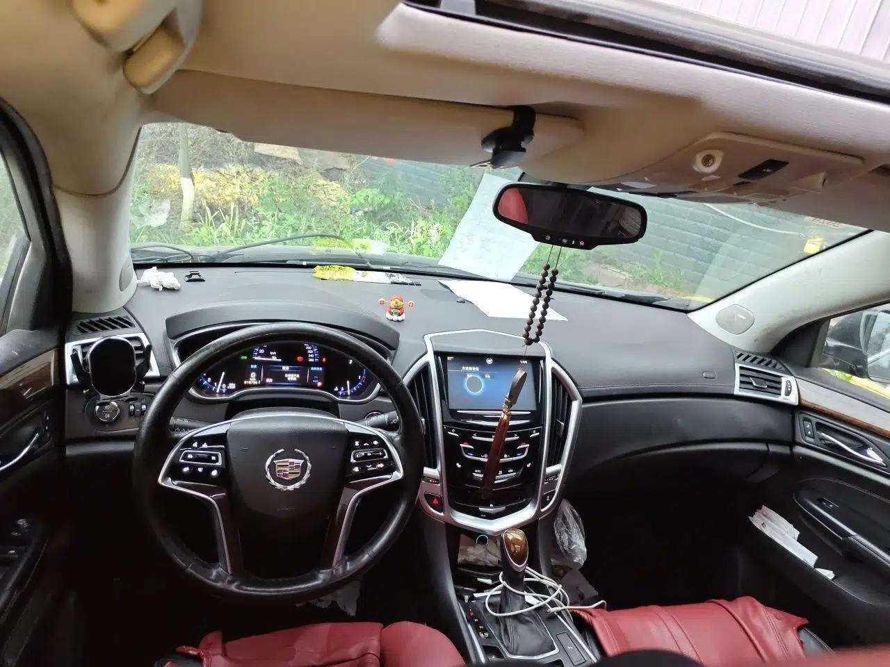 Cadillac SRX 2013 3.0L Elite Model — миниатюра 10