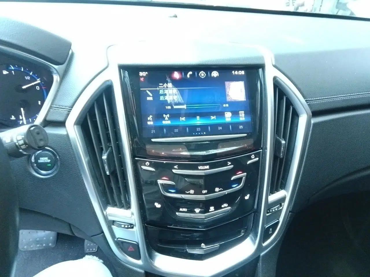 Cadillac SRX 2015 3.0L Elite Model — миниатюра 14