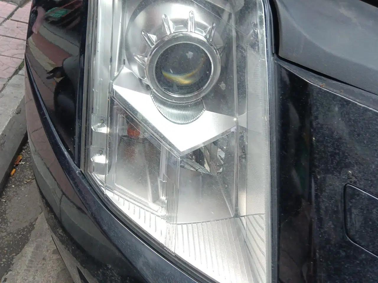 Cadillac SRX 2015 3.0L Elite Model — миниатюра 7