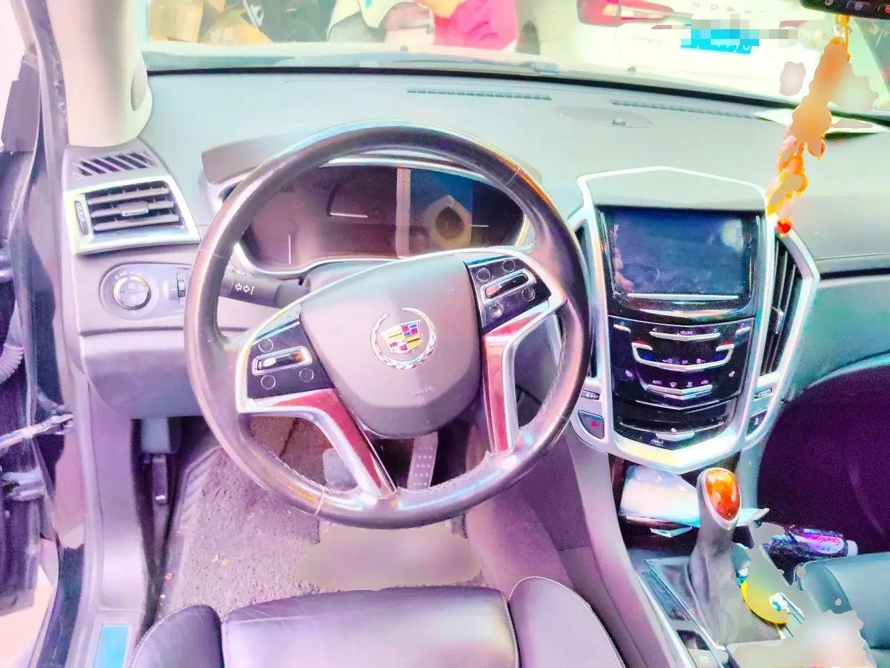 Cadillac SRX 2014 3.0L Leading Model — миниатюра 11