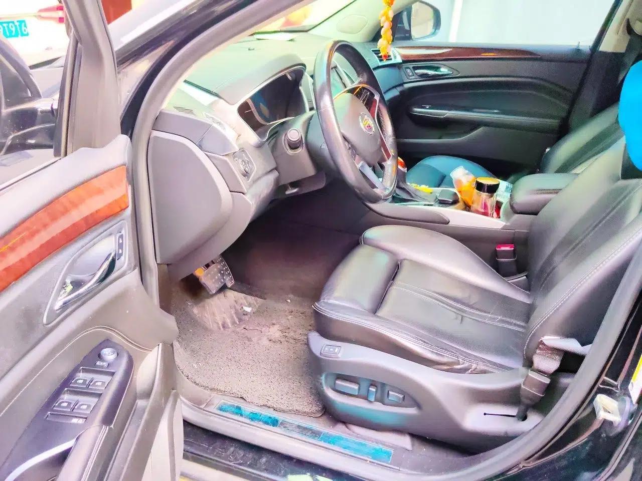 Cadillac SRX 2014 3.0L Leading Model — миниатюра 17