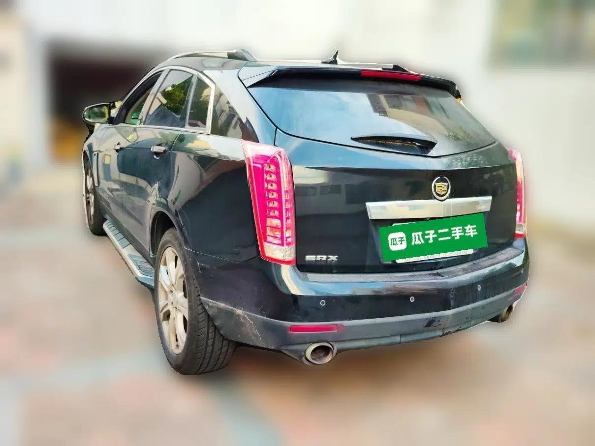 Cadillac SRX 2014 3.0L Leading Model — миниатюра 4