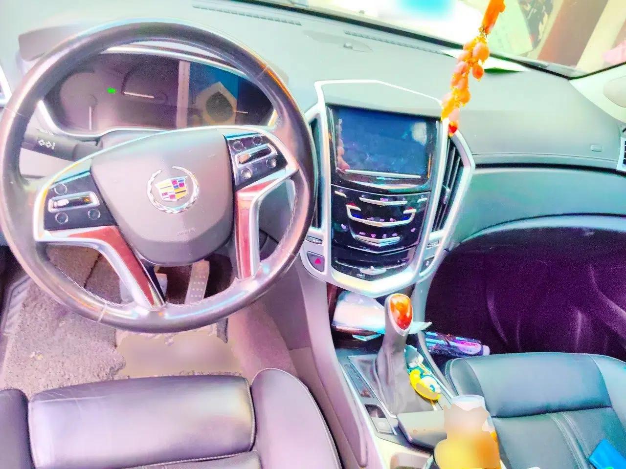 Cadillac SRX 2014 3.0L Leading Model — миниатюра 10