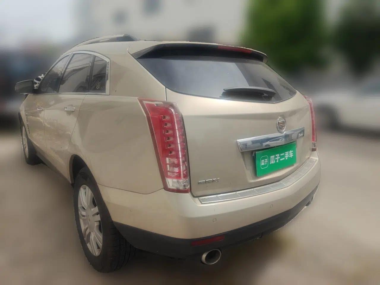 Cadillac SRX 2012 3.0L Elite Edition — миниатюра 4
