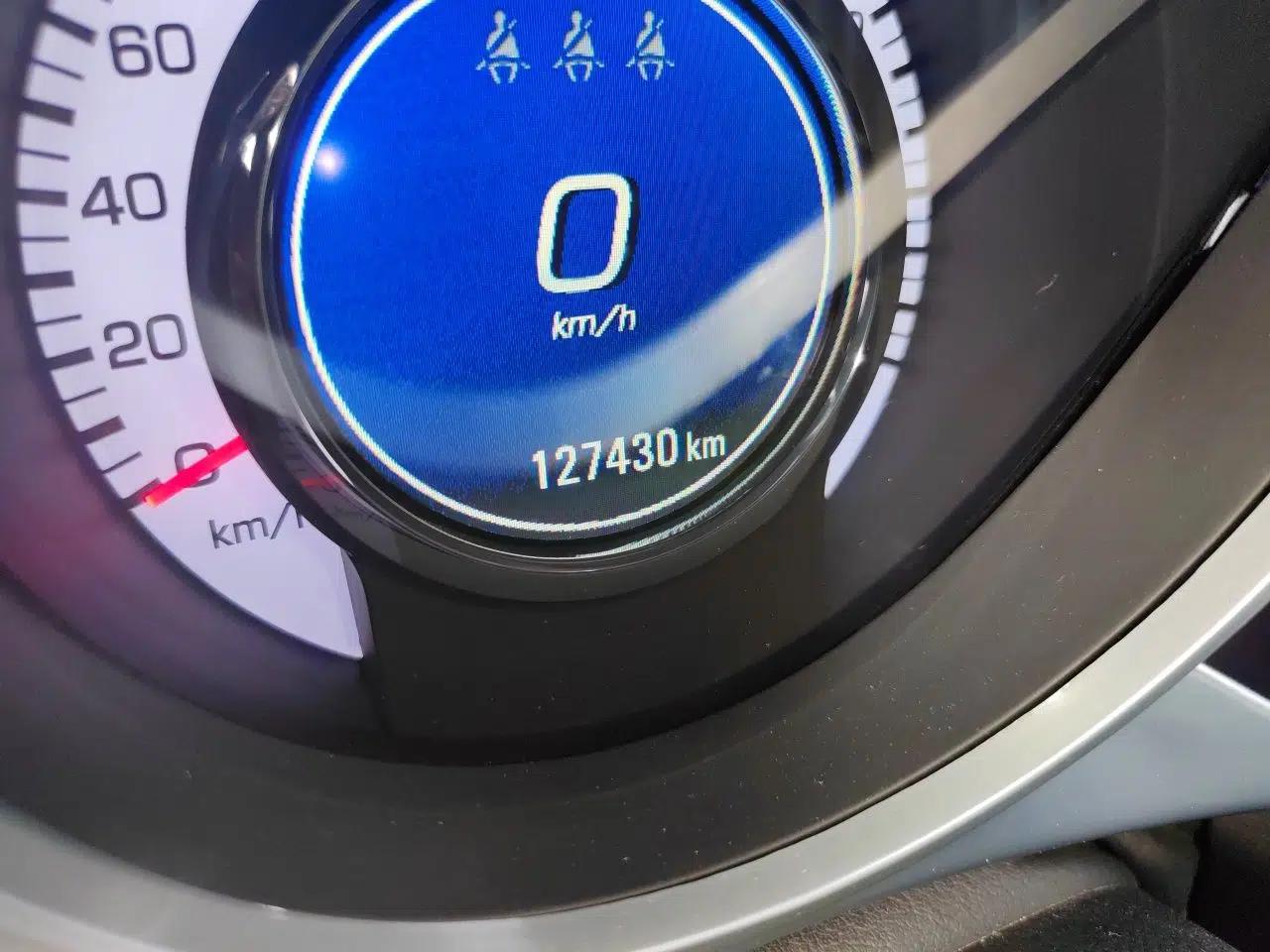 Cadillac SRX 2011 3.0L Flagship Edition — миниатюра 13