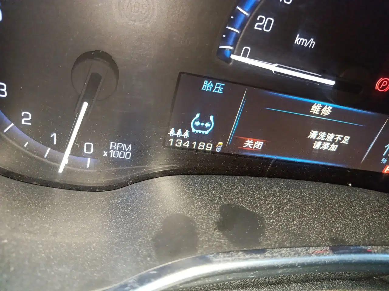 Cadillac SRX 2013 3.0L Elite Model — миниатюра 13