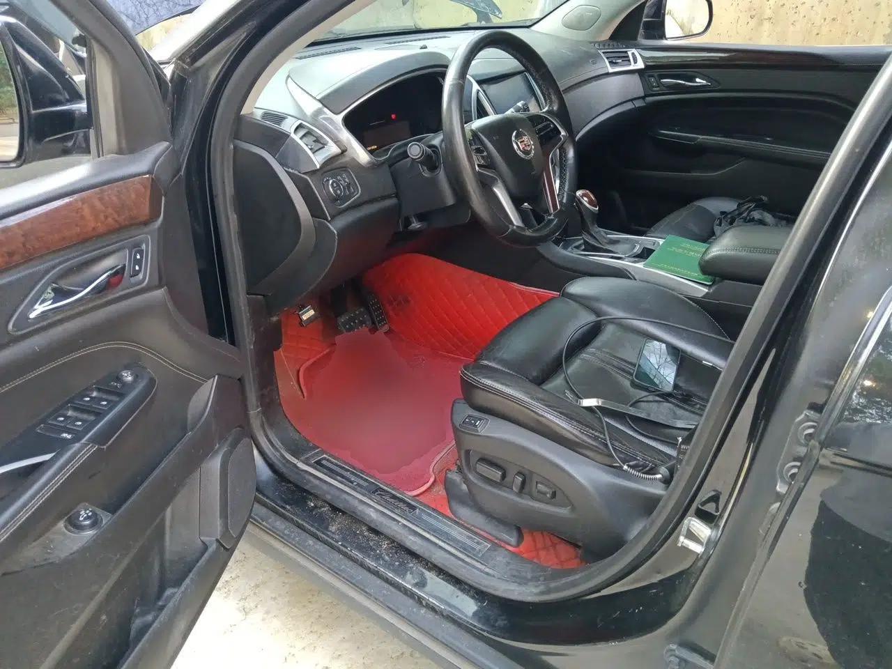 Cadillac SRX 2013 3.0L Elite Model — миниатюра 17