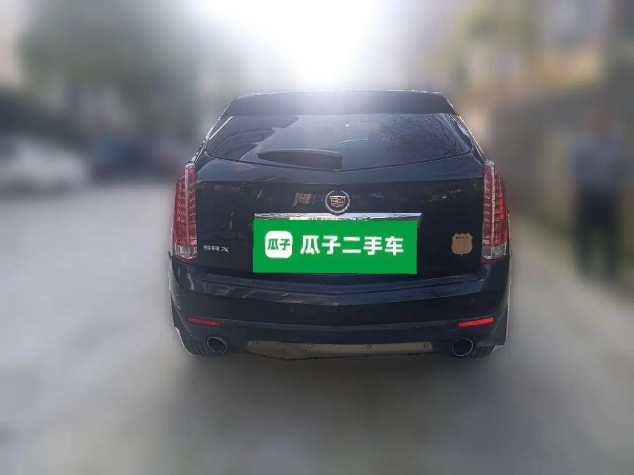 Cadillac SRX 2013 3.0L Elite Model — миниатюра 5