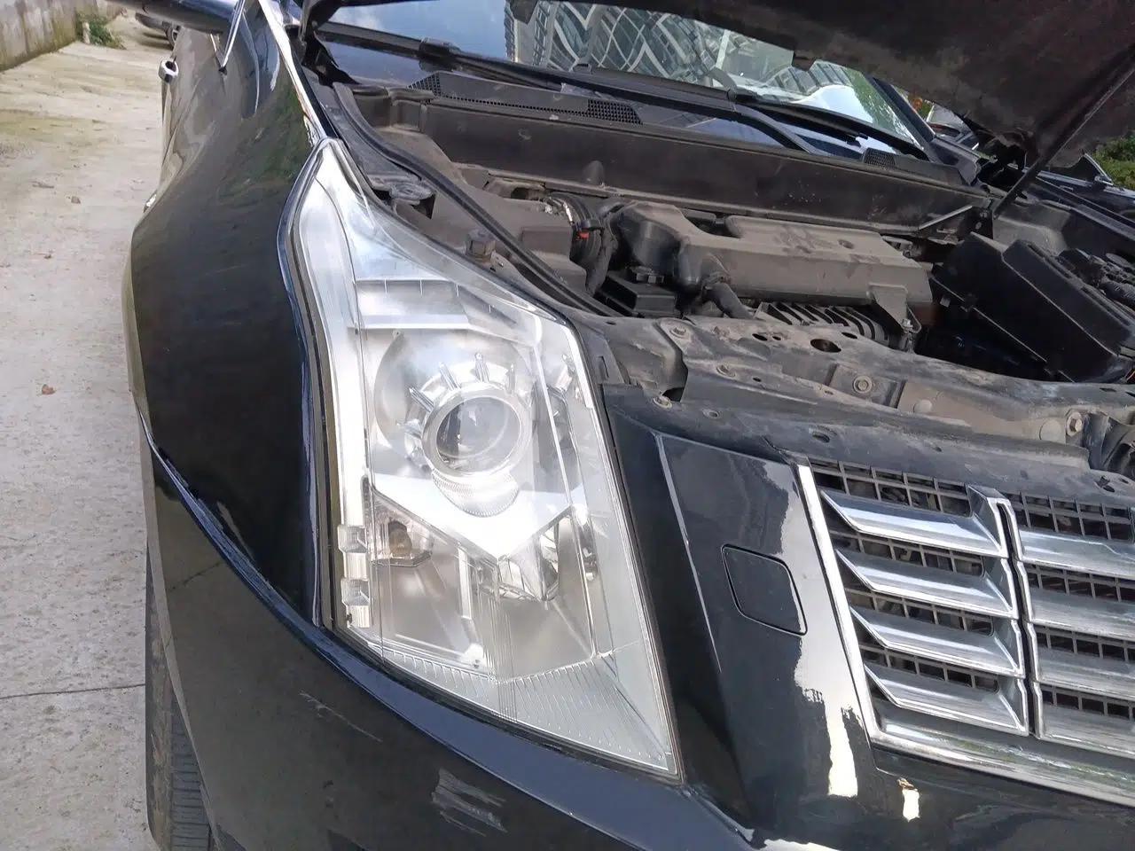 Cadillac SRX 2013 3.0L Elite Model — миниатюра 7