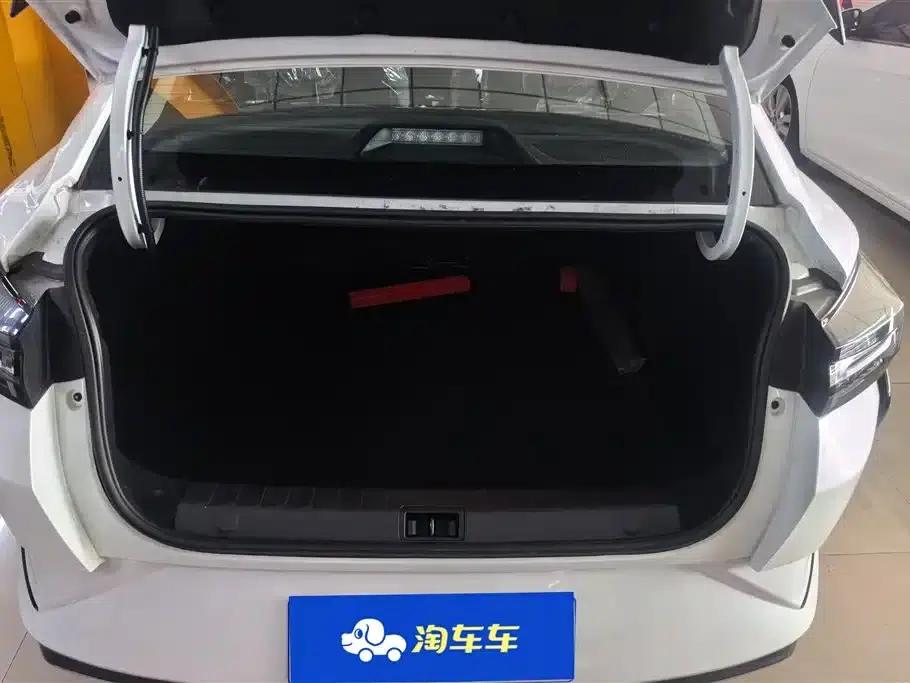 Aeolus Yixuan 2024 1.5L Automatic Sport Edition — миниатюра 4