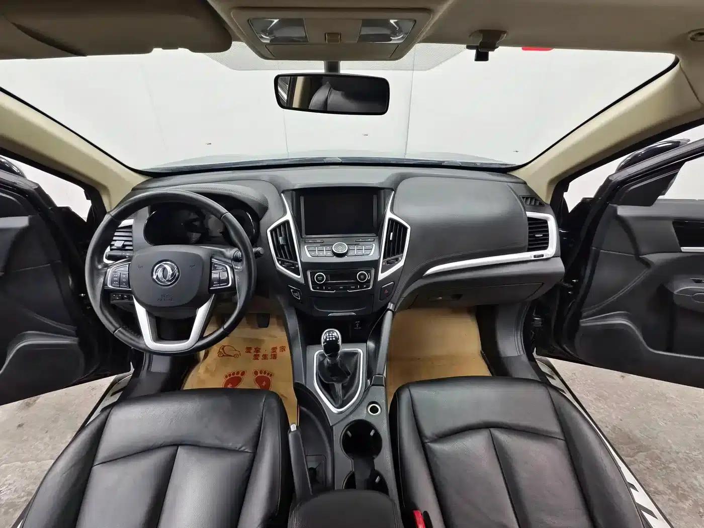 Dongfeng Fengshen AX7 2015 2.0L Manual Smart Edition — миниатюра 9