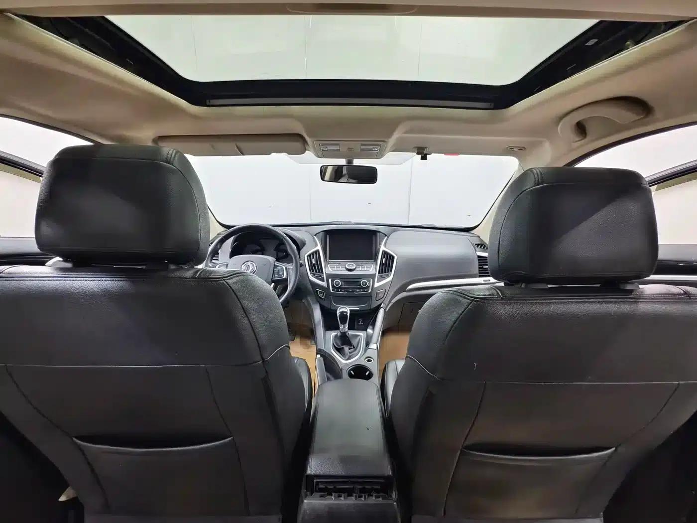 Dongfeng Fengshen AX7 2015 2.0L Manual Smart Edition — миниатюра 10