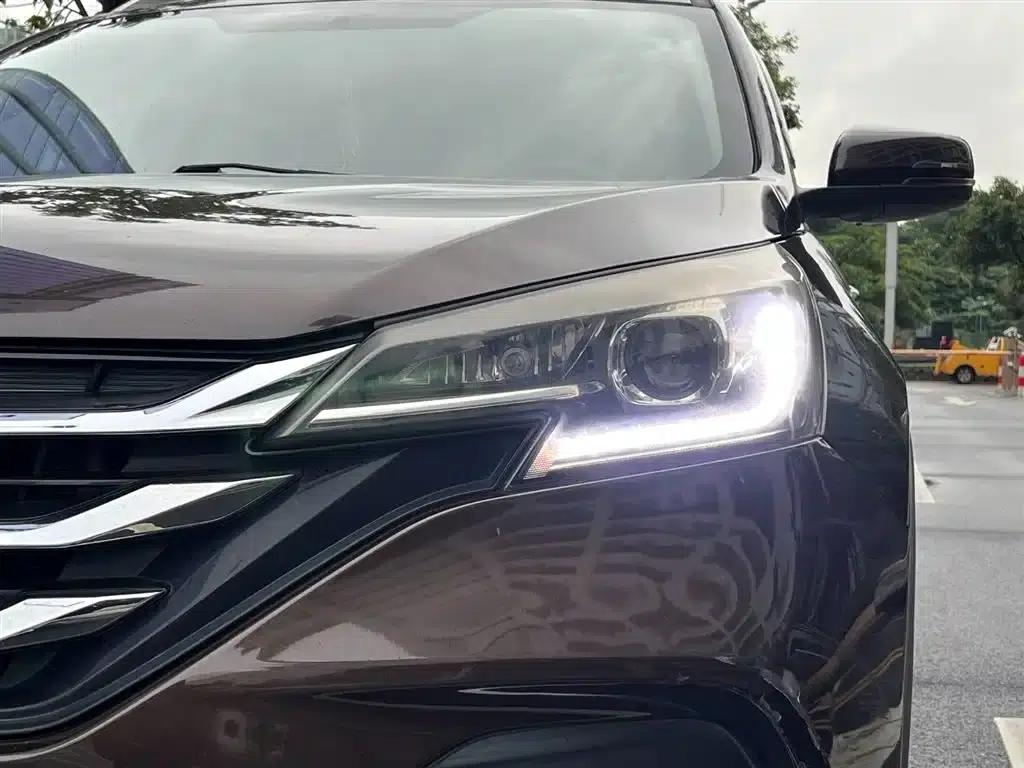 Dongfeng Fengshen AX7 2018 Classic 1.6T Automatic Elite — миниатюра 28