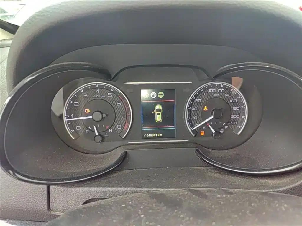 Dongfeng Fengshen AX7 2019 Classic 230T Manual Deluxe Model (National VI Emission Standard) — миниатюра 12