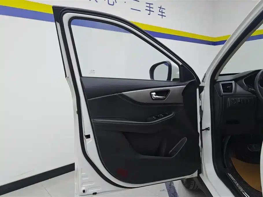 Fengguang S560 2019 Model 1.8L CVT Elite — миниатюра 7