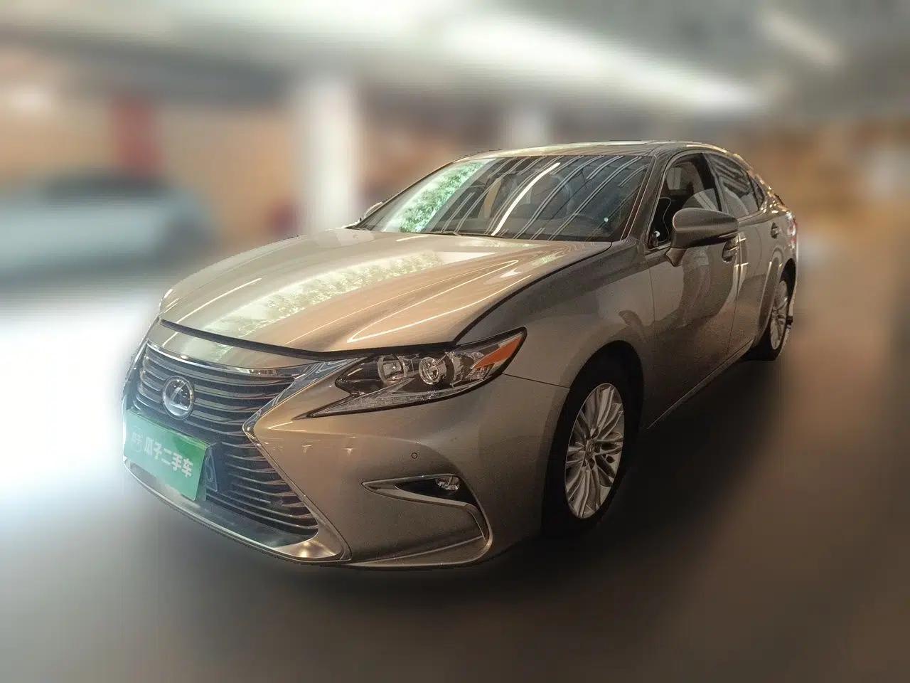 Lexus ES 2015 200 Comfort Edition — миниатюра 1