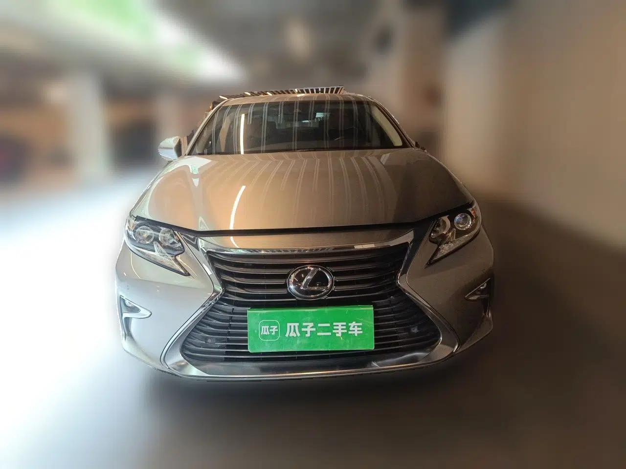 Lexus ES 2015 200 Comfort Edition — миниатюра 2