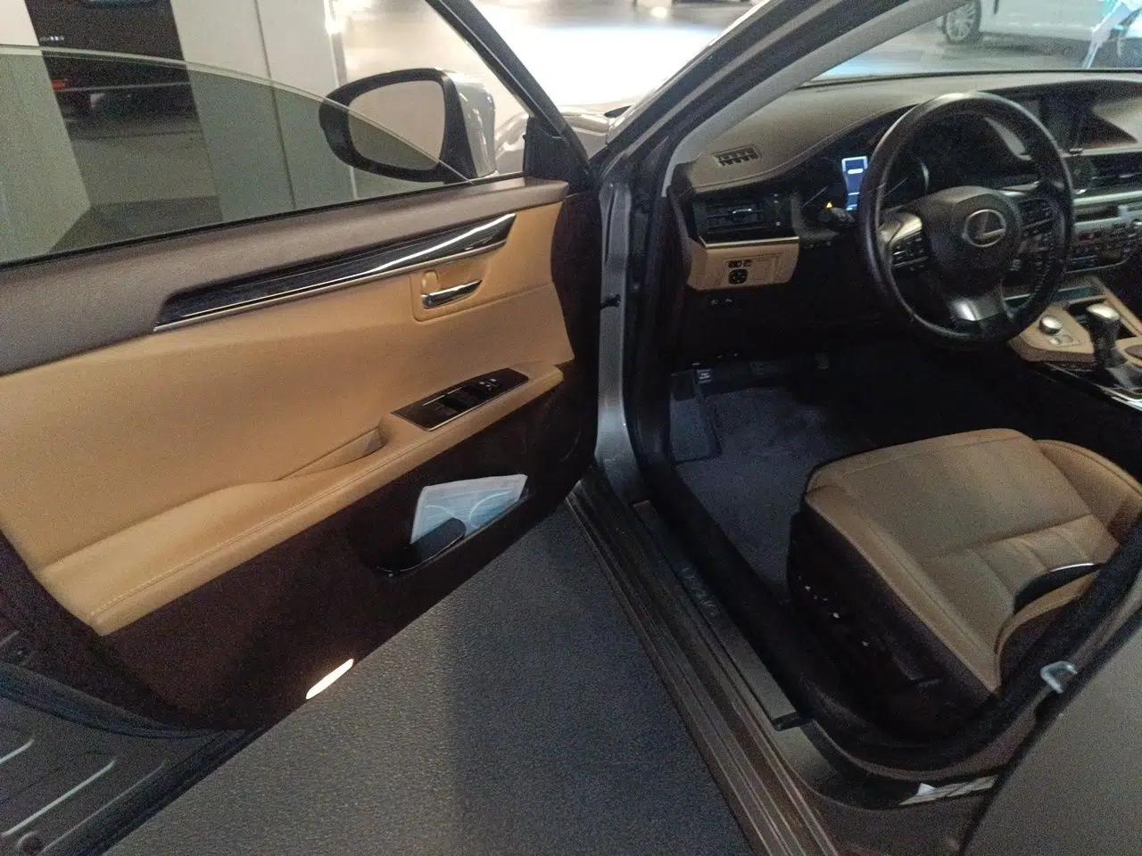 Lexus ES 2015 200 Comfort Edition — миниатюра 17
