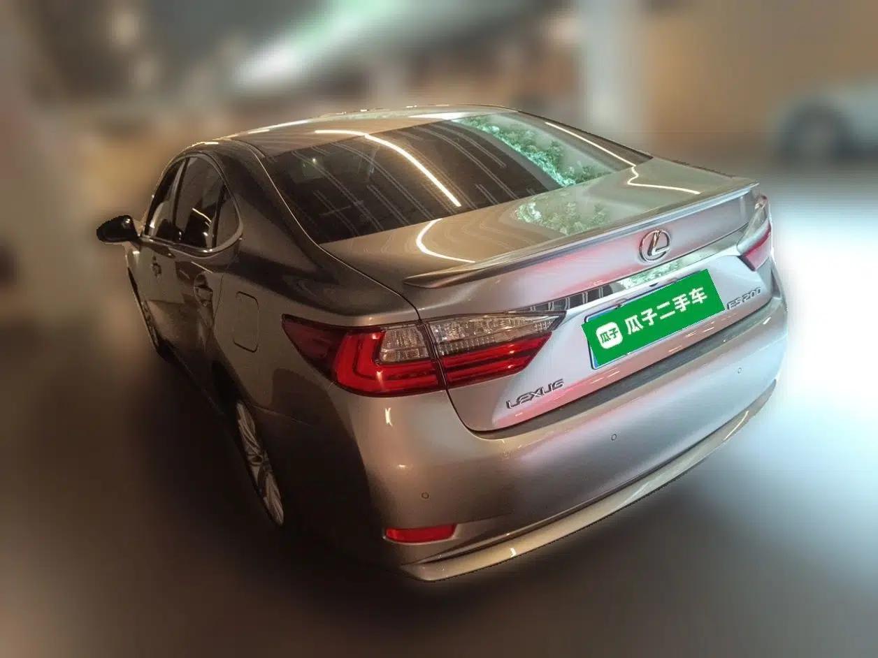 Lexus ES 2015 200 Comfort Edition — миниатюра 4