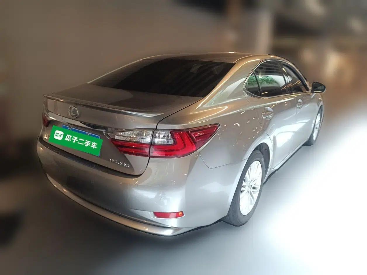Lexus ES 2015 200 Comfort Edition — миниатюра 6