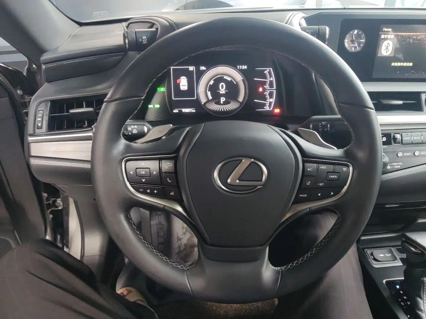 Lexus ES 2018 300h Premier Edition China VI Standard — миниатюра 14