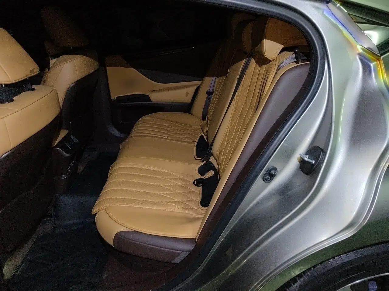 Lexus ES 2020 300h Premier Edition — миниатюра 18