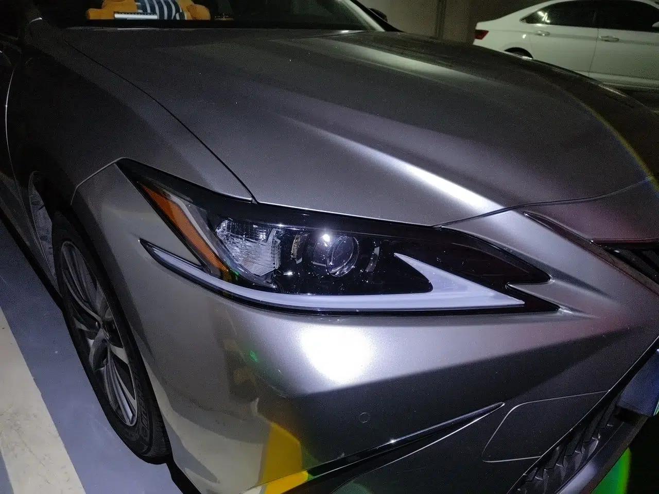 Lexus ES 2020 300h Premier Edition — миниатюра 7