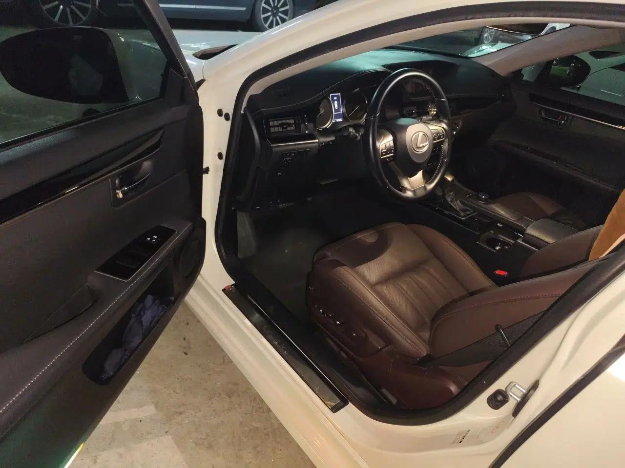 Lexus ES 2017 200 30th Anniversary Edition — миниатюра 17