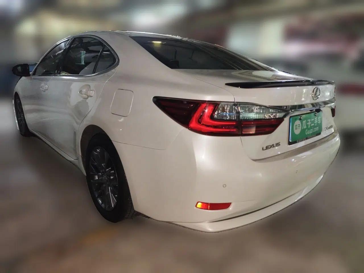 Lexus ES 2017 200 30th Anniversary Edition — миниатюра 4
