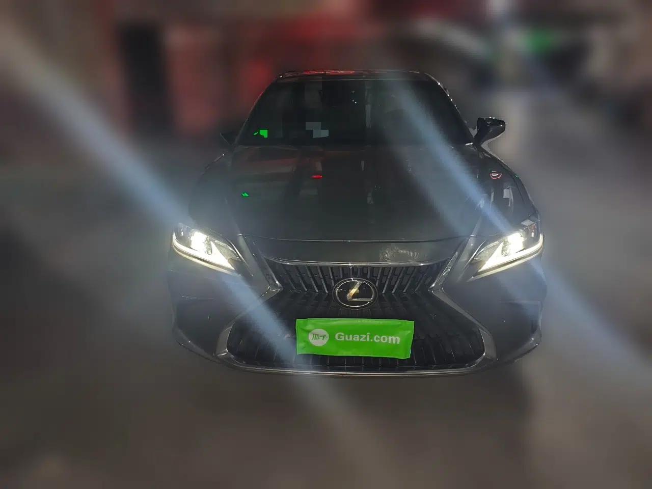 Lexus ES 2024 200 Premium Edition — миниатюра 2
