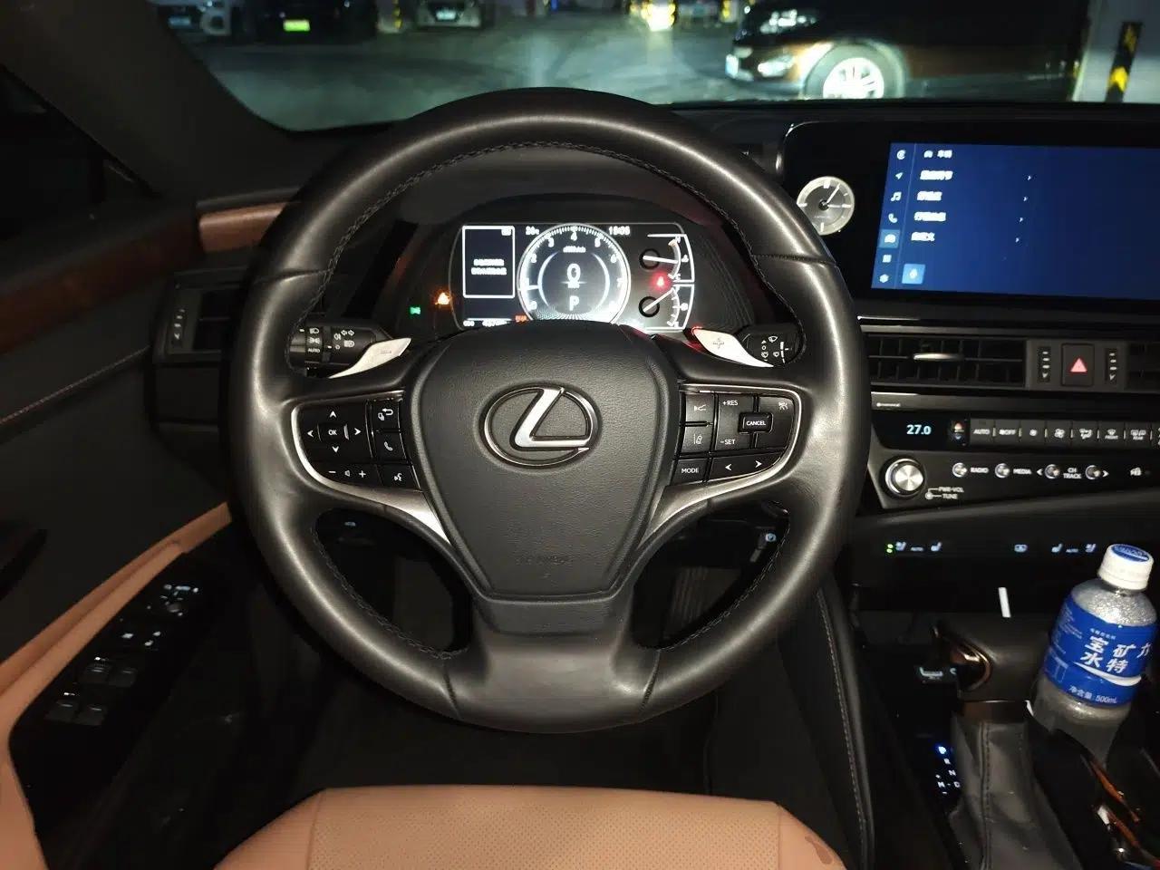 Lexus ES 2024 200 Premium Edition — миниатюра 11