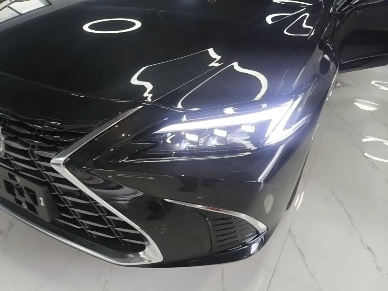 Lexus ES 2025 200 Premium Edition — миниатюра 2