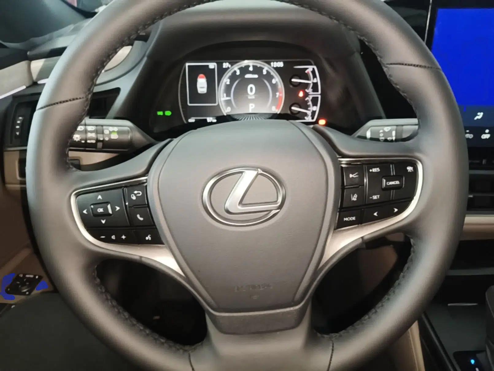 Lexus ES 2025 200 Premium Edition — миниатюра 10